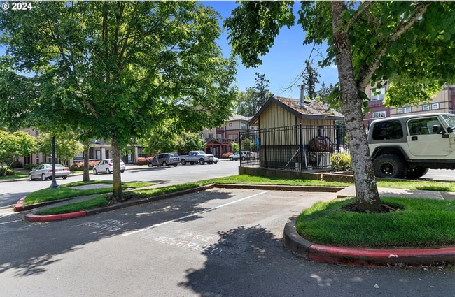 Building Photo - Welcome to this charming 2-bedroom, 2.5-bathroom home located in the desirable area of Sherwood W...