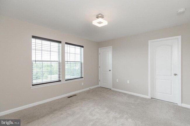 Building Photo - 227 Schramm Lp