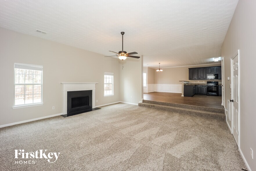 Building Photo - 855 Chapman St