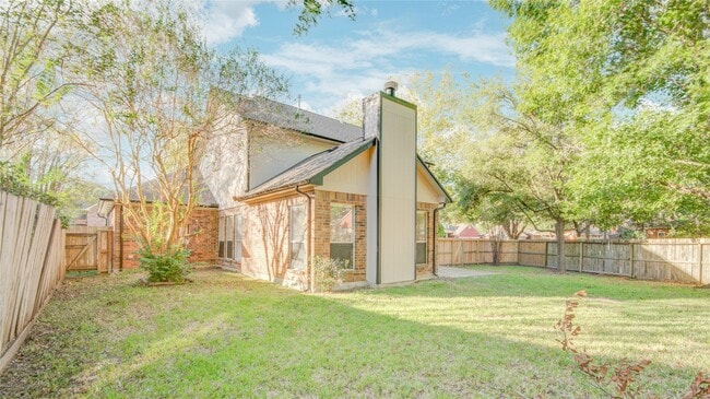 Building Photo - 14303 Providence Pine Trail