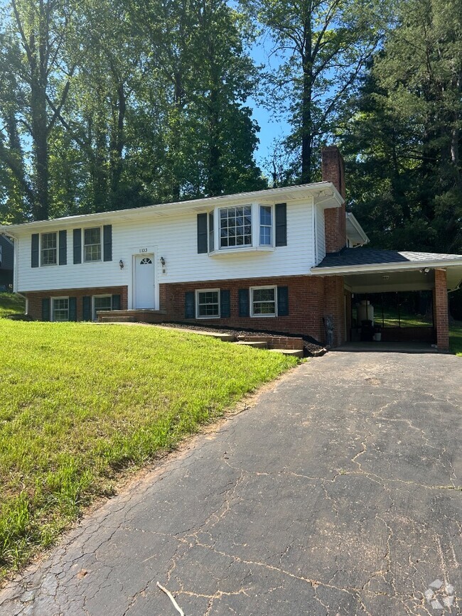 Building Photo - 1103 Ashbourne Dr