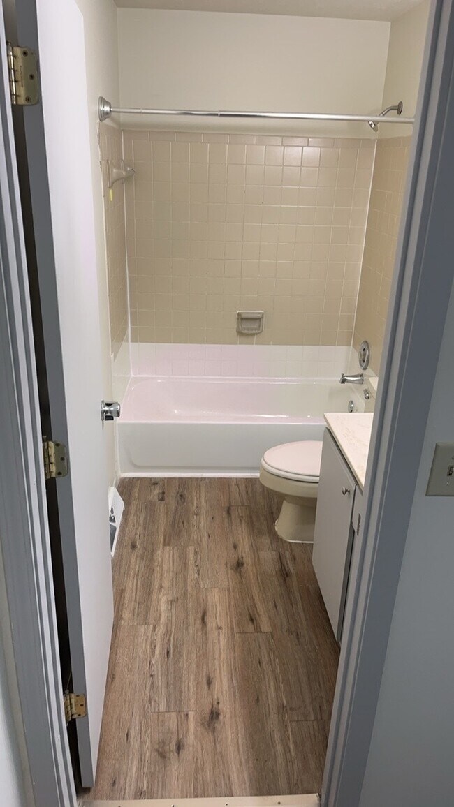 Building Photo - 2753 Brookshire Ln