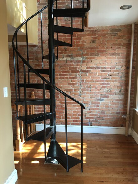 Building Photo - 1743 N Capitol St NE