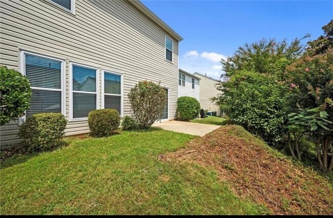 Building Photo - 1675 Leyland Dr