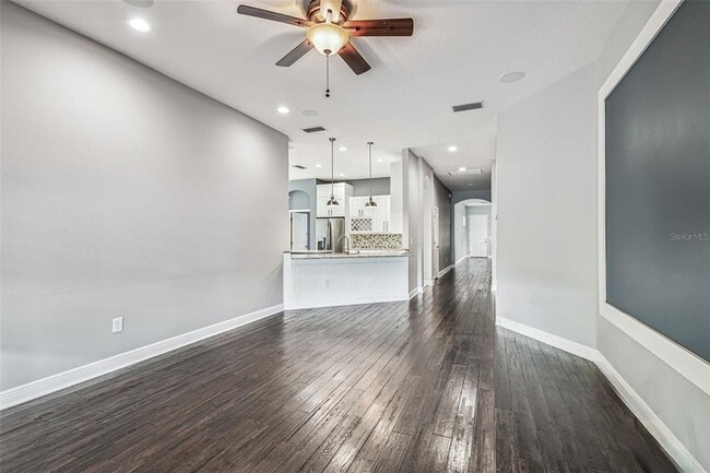 Building Photo - 8249 Cressida Ct