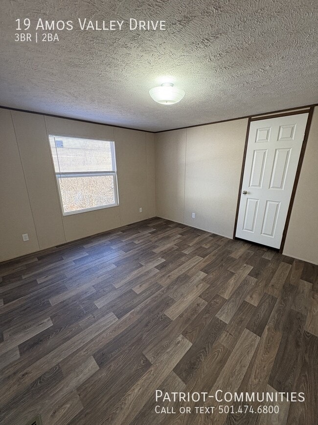 Building Photo - 19 Amos Valley Dr