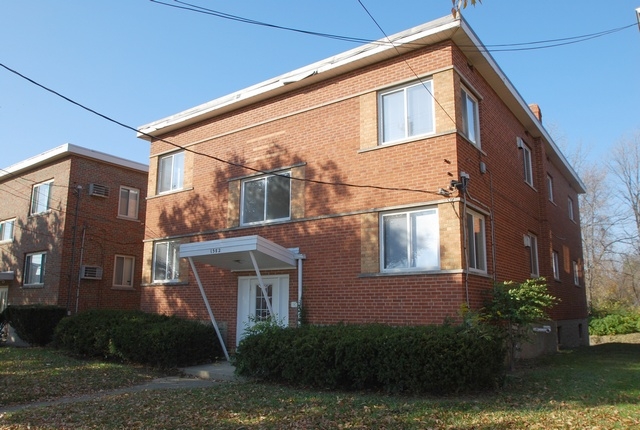 Primary Photo - Crest Hill Quad Apartments