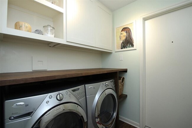 Building Photo - 6 Leaf Trace Ct