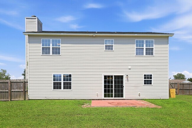 Building Photo - 302 Mann St