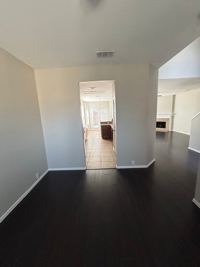 Building Photo - 2756 Thorncreek Ln