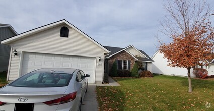 Building Photo - Beautiful 3 bed/2 bath in Fieldstone Neigh...