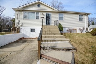 Building Photo - 8007 Prince Georges Dr