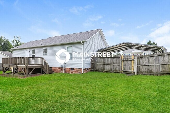 Building Photo - 3 Bedroom Pet-Friendly Home in Thomasville...