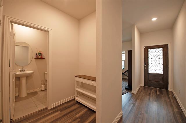 Building Photo - 1116 Blue Ridge Pl