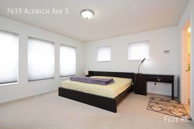 Building Photo - 7619 Aldrich Ave S