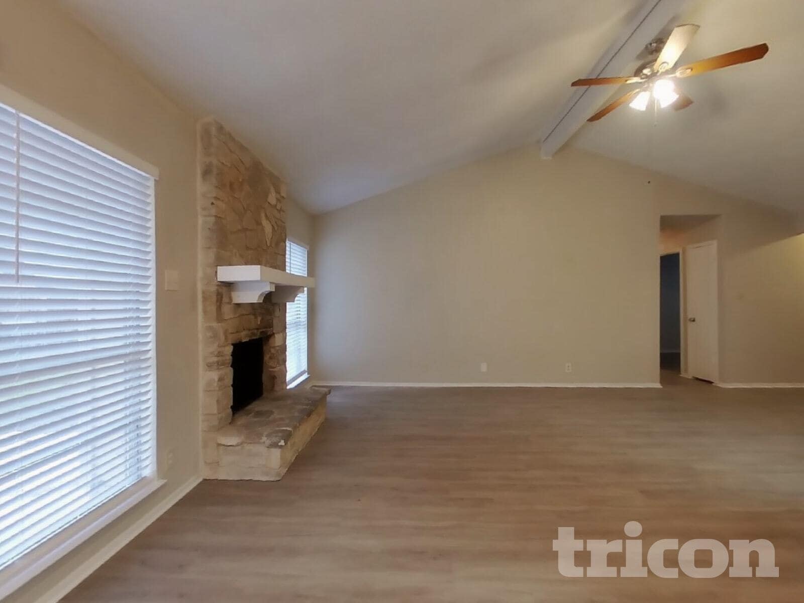 Building Photo - 7527 Ledgebrook Dr