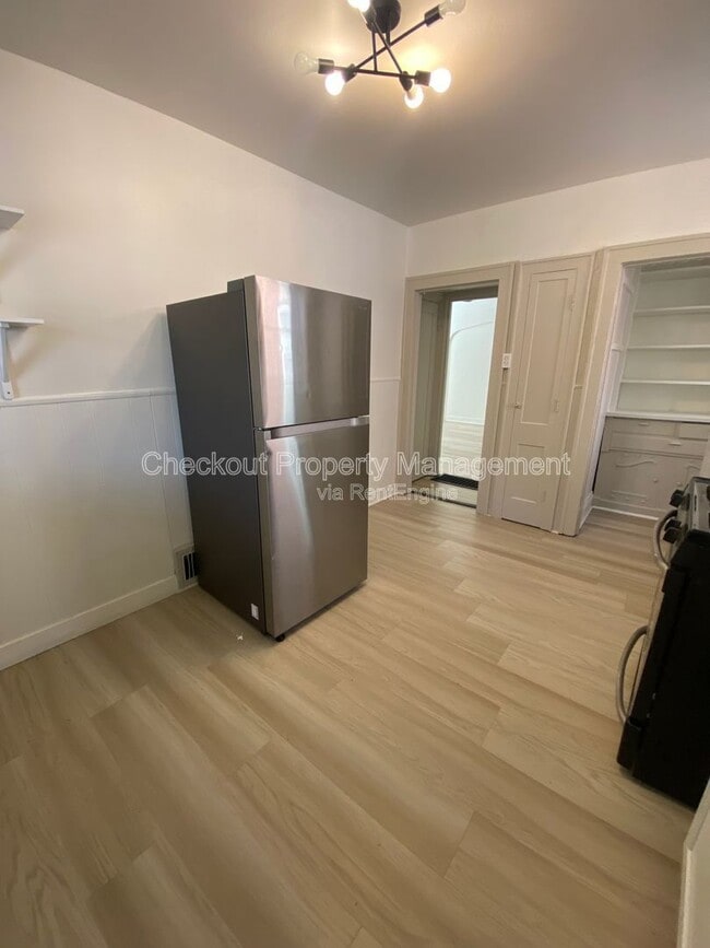 Building Photo - 6436 Idaho Ave