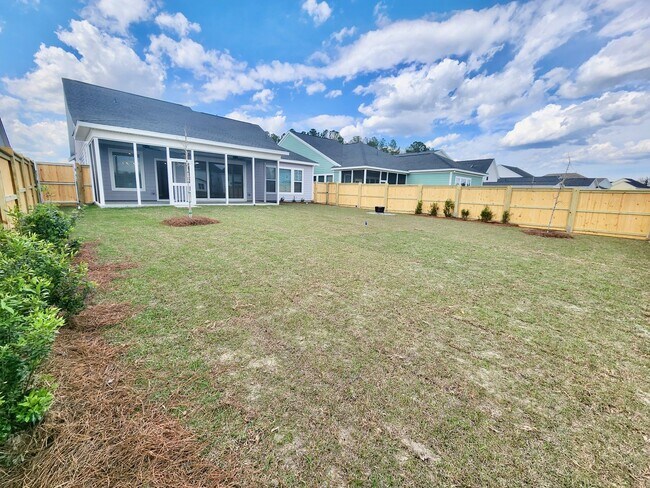 Building Photo - Like new in Midtown - 3 bedrooms plus additional flex spaces - Nexton