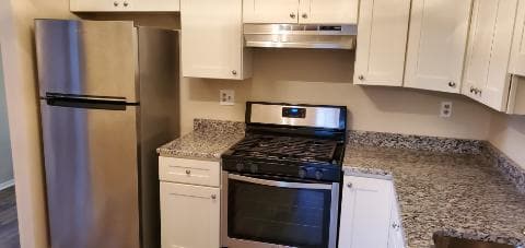 Gas Cooking! - 610 Larch Ct