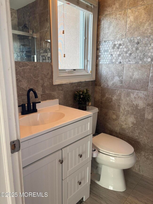 Building Photo - 112 N Broadway