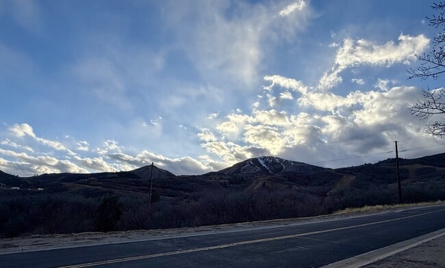 Building Photo - 1820 Fox Bay Dr