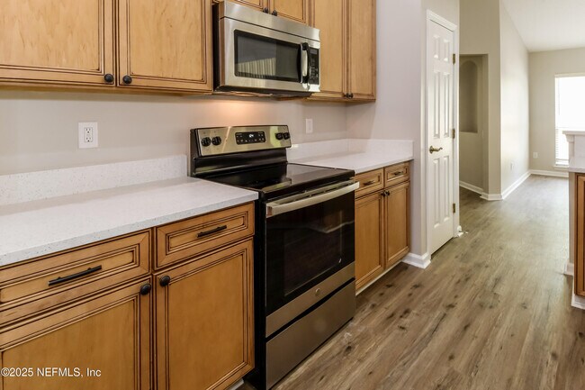 Building Photo - 86068 Sand Hickory Trail