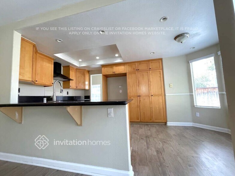 Building Photo - 22790 Downing St