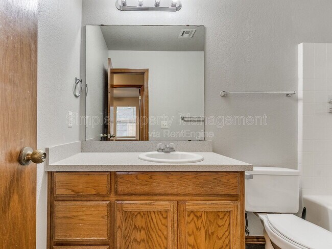 Building Photo - 3221 SW 103rd Pl