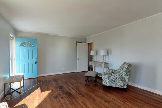 Building Photo - 1601 Cromwell Ct