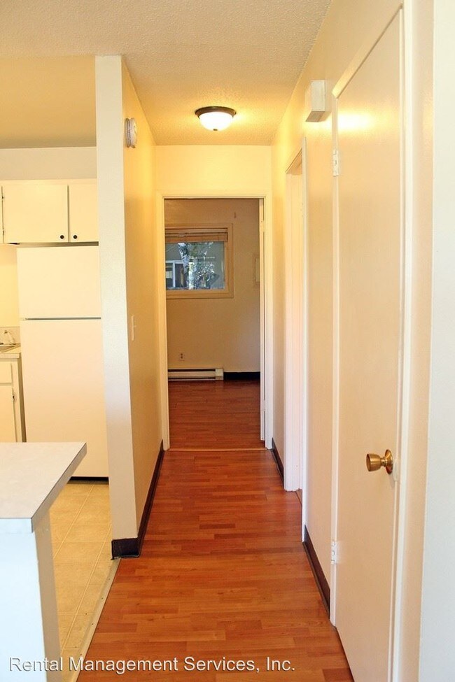 Building Photo - 12021 SE Foster Rd