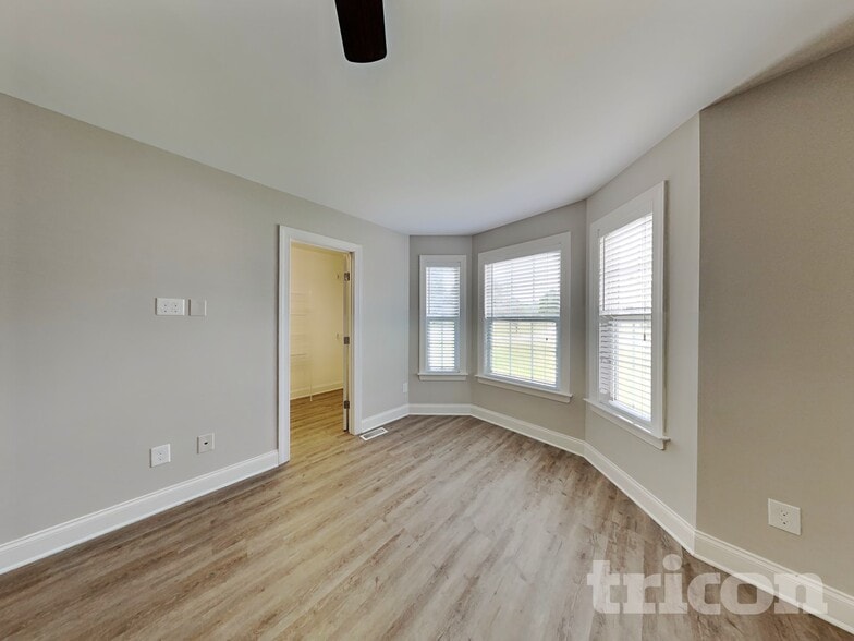 Building Photo - 224 Melanie Ln