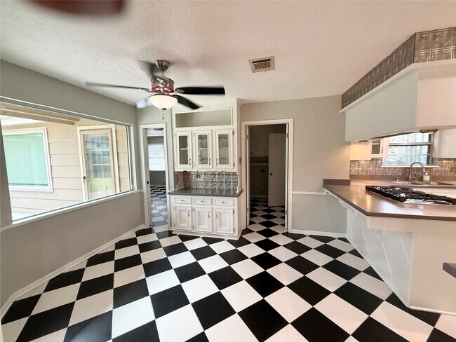 Building Photo - 5231 Alamosa Ln