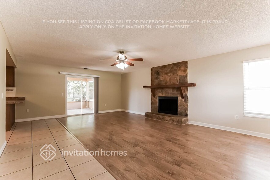 Building Photo - 1270 Navarre Dr