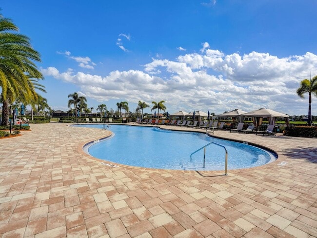 Building Photo - Southeast Courances Drive, Port St. Lucie,...