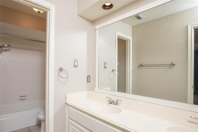 Building Photo - 3603 Rock Springs Dr
