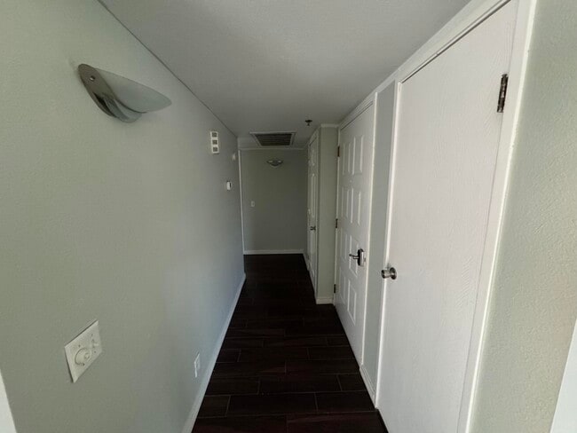 Building Photo - 43376 Cook St