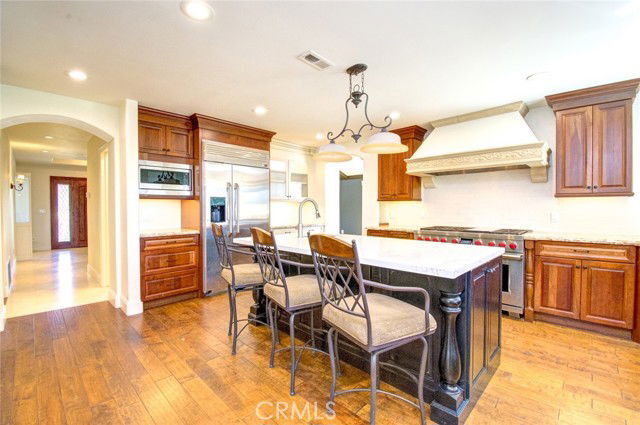 Building Photo - 26061 Via Viento