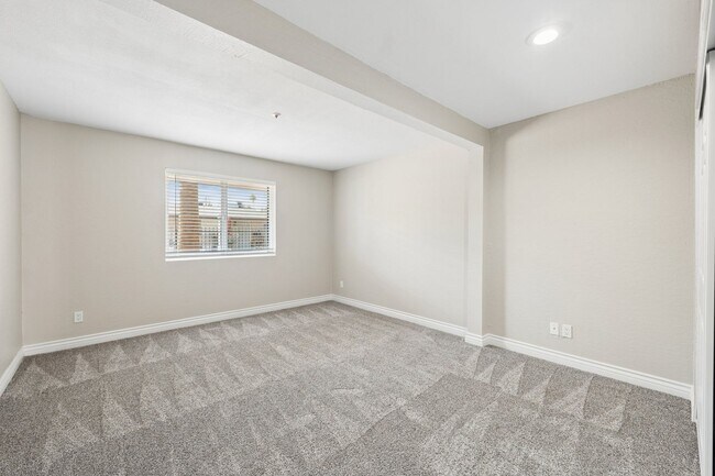 Building Photo - 7826 E Heatherbrae Ave