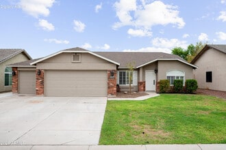 Building Photo - 3746 E Magnus Cir