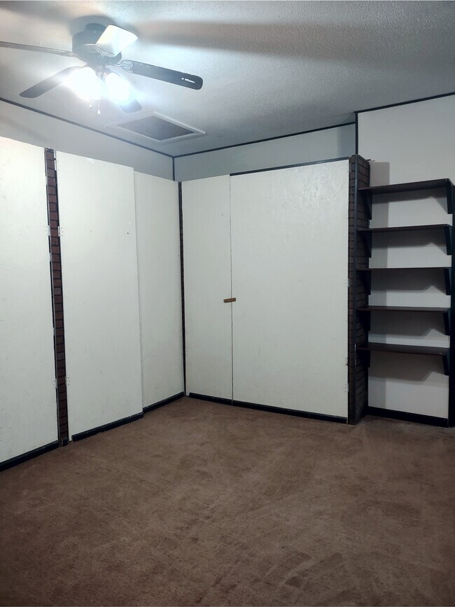 Enclosed garage shelves and storage closets - 120 Arrow Lands Trl
