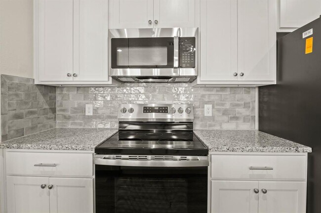 Building Photo - 506 Whirlaway Dr