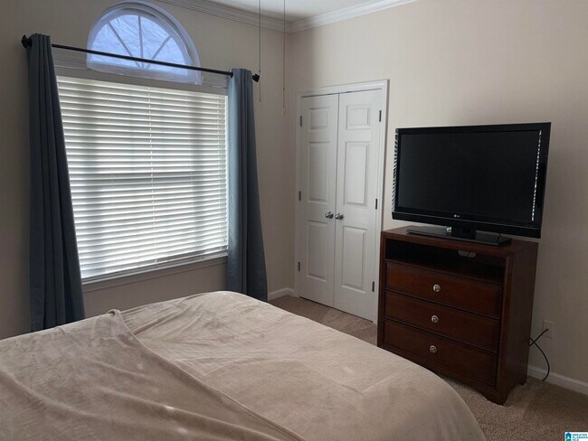 Building Photo - 805 Narrows Point Dr