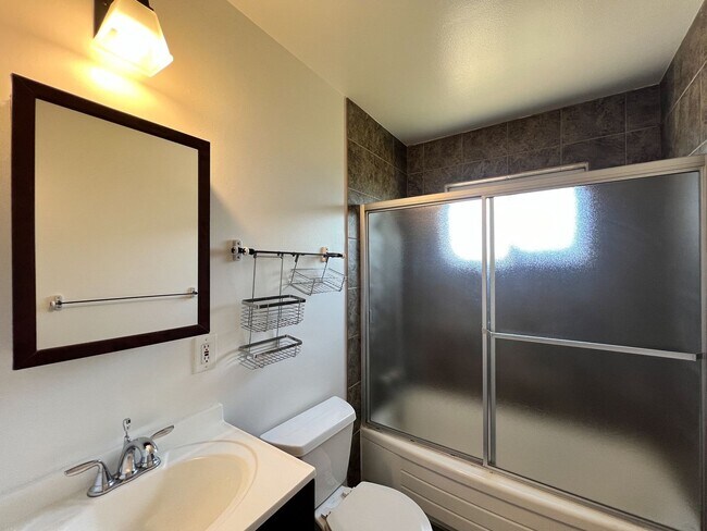 Building Photo - Charming 3-Bedroom Home in Napa’s Sought-A...