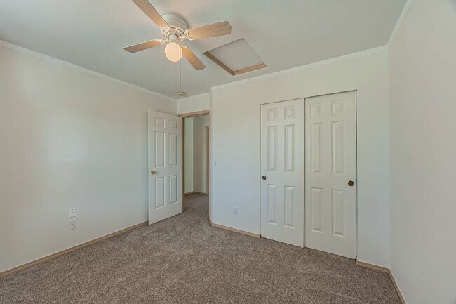 Building Photo - **NO SHOWINGS AT THIS TIME. WE HAVE A PEND...