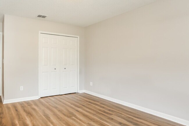 Building Photo - 2861 Taylor Hill Dr