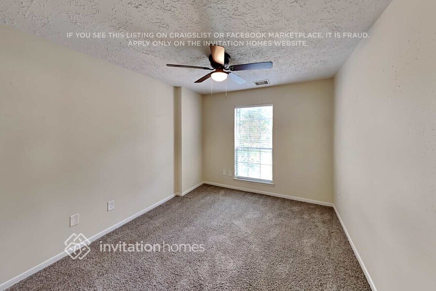 Building Photo - 14423 Sun Harbor Dr