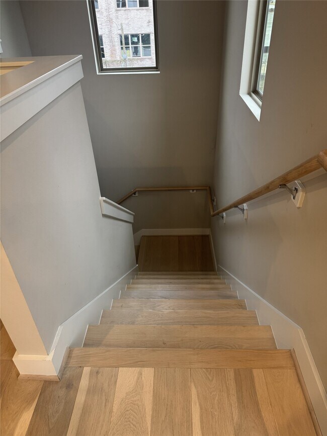 Building Photo - 540 Janisch Rd