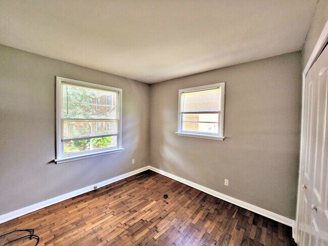 Building Photo - 1509 Randolph Ave SE