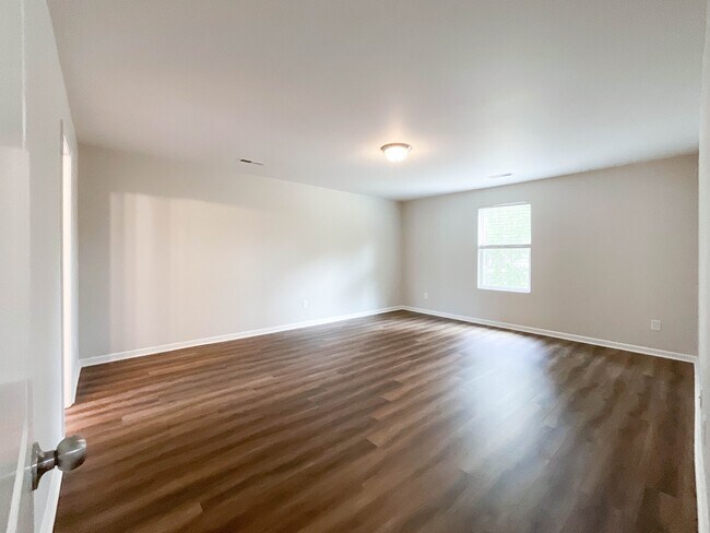 Building Photo - 337 Jared Steele Ln