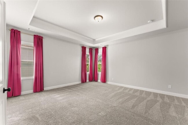 Building Photo - 4656 Silver Oak Dr SW